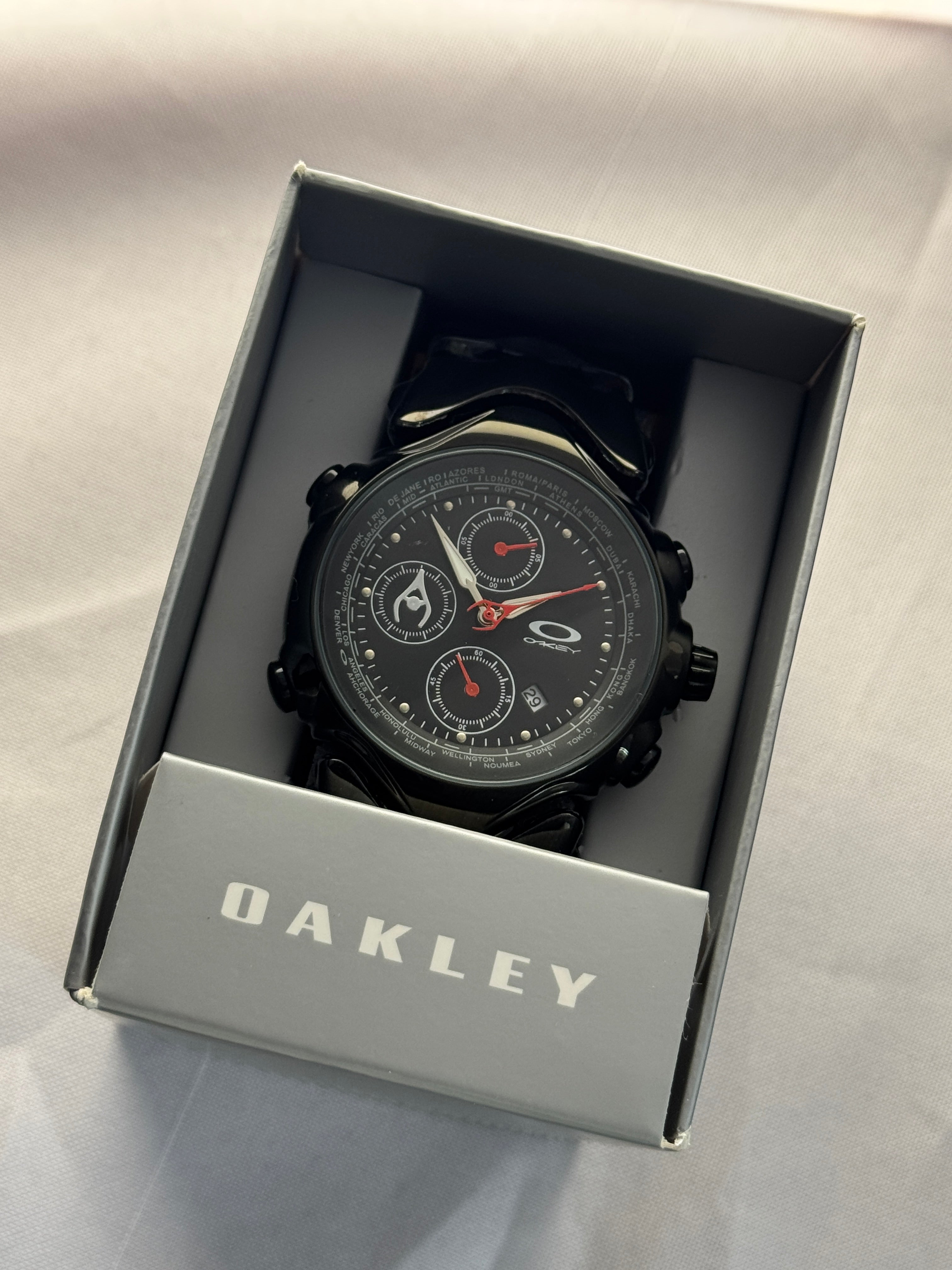 Reloj Okey Judge Negro Tablero Negro