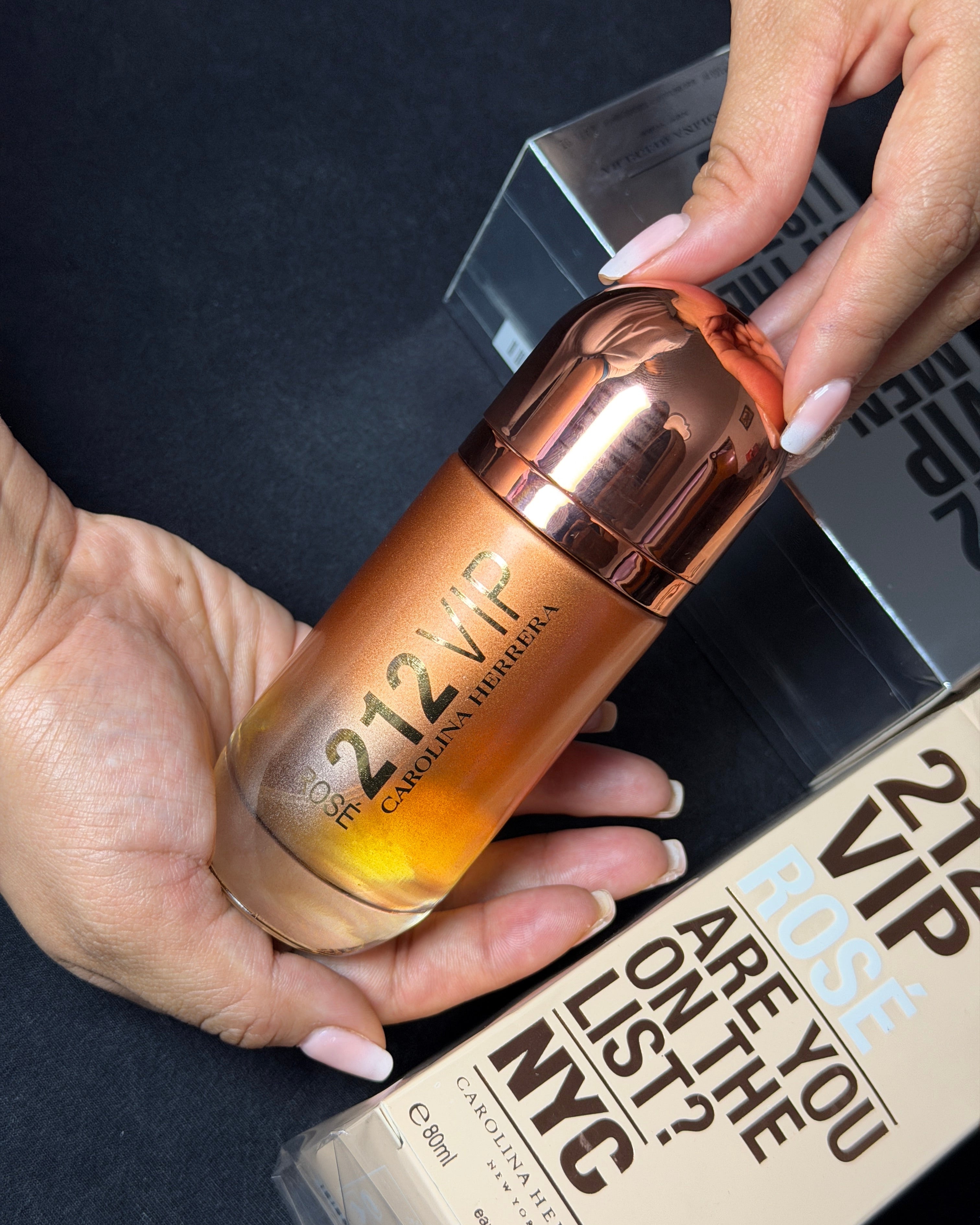 Perfume Carolina Herrera 212 VIP Rosé Mujer 80 ml EDP