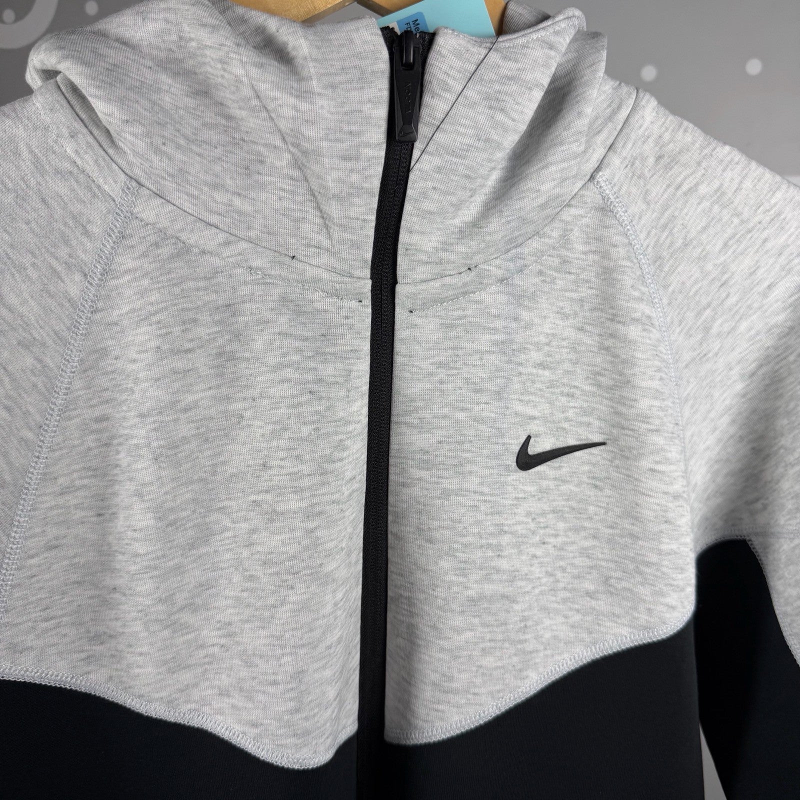Tech Set Premium Gris