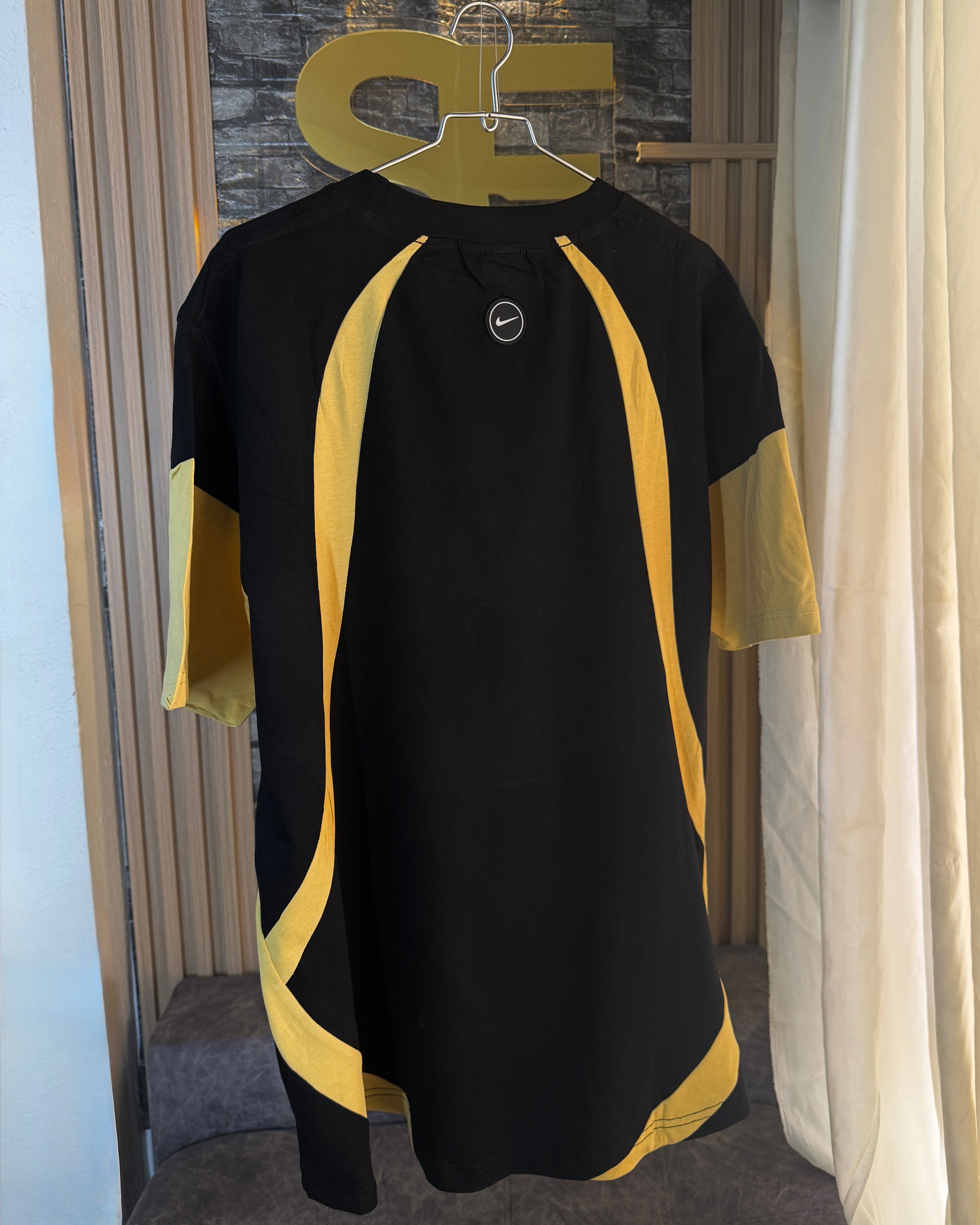 Camiseta Amarillo-Negro NK