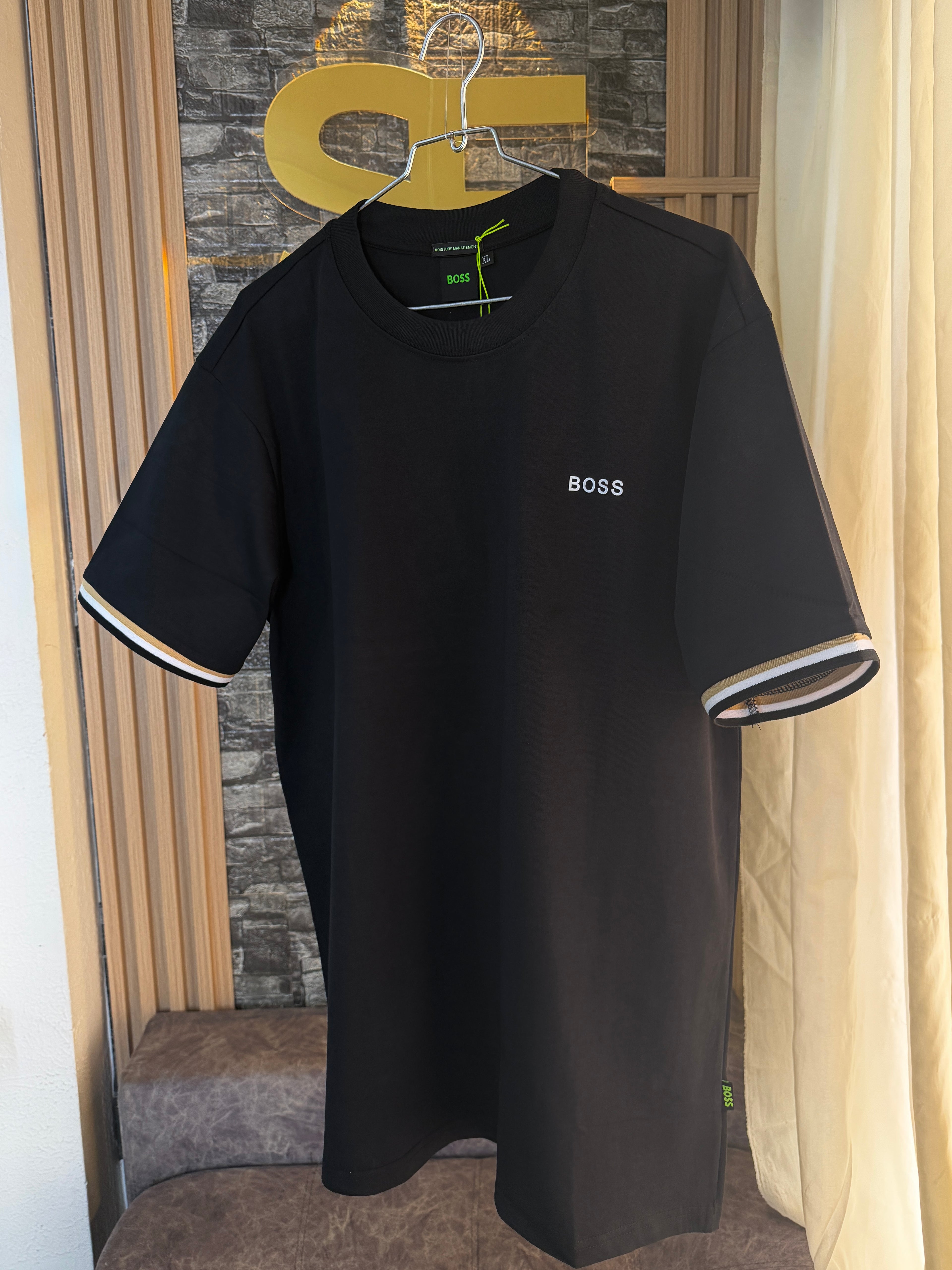 Camiseta Negra BSS