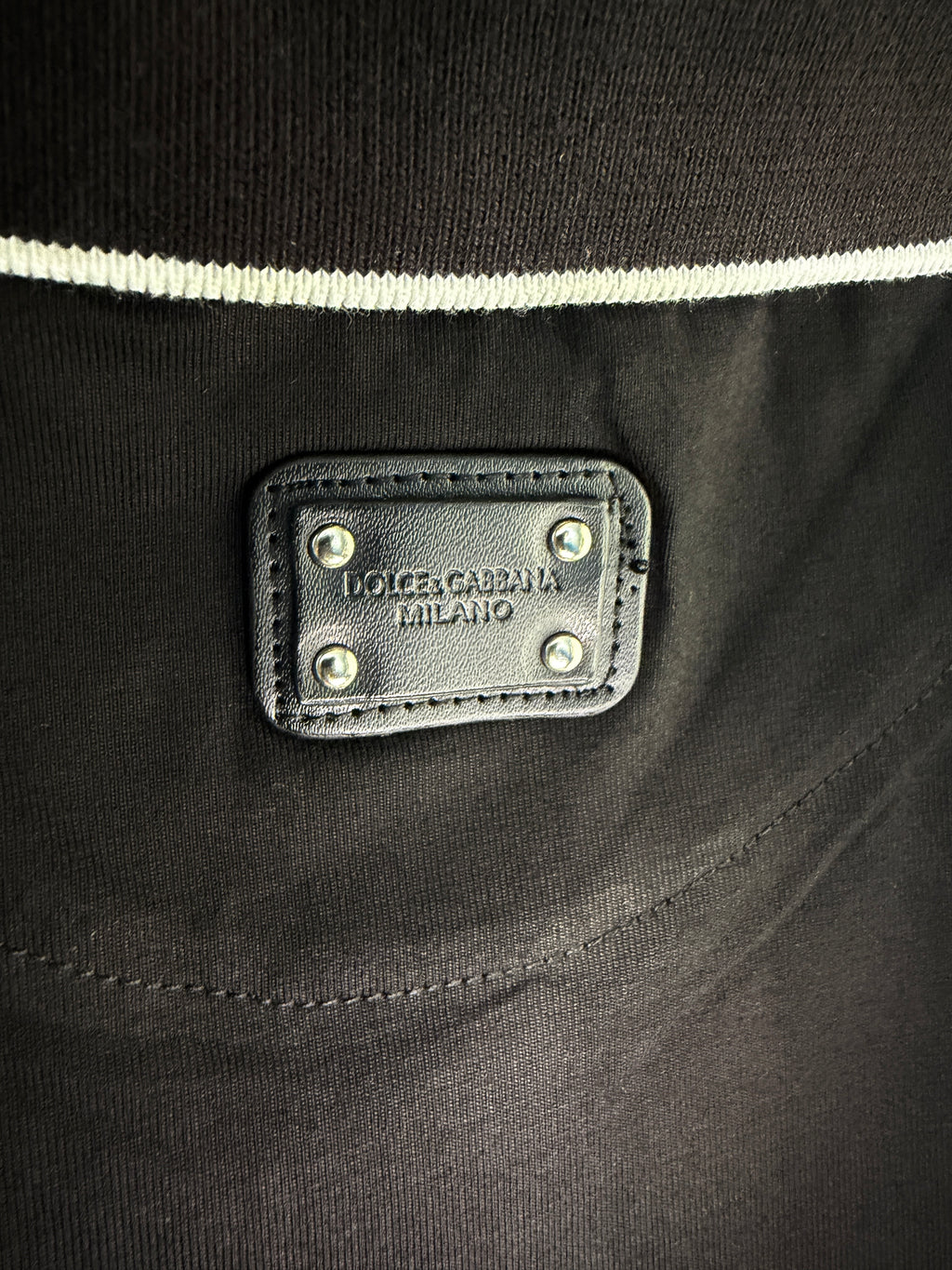 Camiseta tipo polo Negra DG